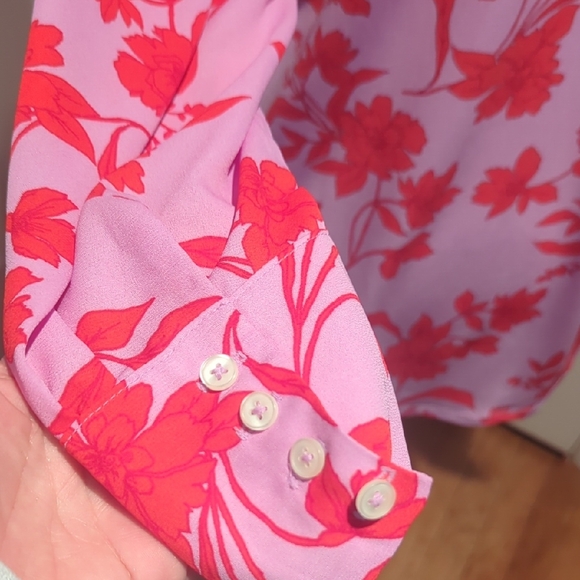 Ann Taylor Vibrant Pink and Red Floral Top - Picture 8 of 9